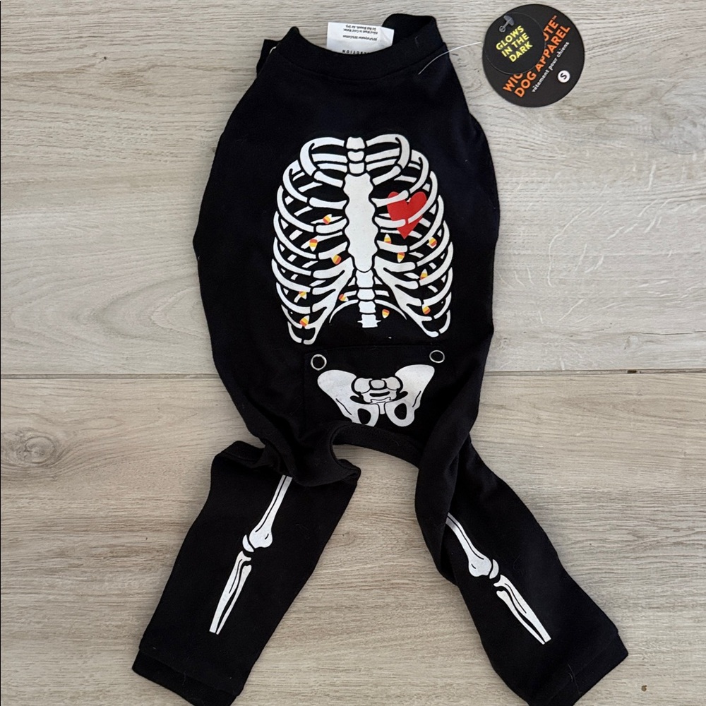 🎃 Glow In The Dark Black Skeleton Pet Jumpsuit with Heart Accent